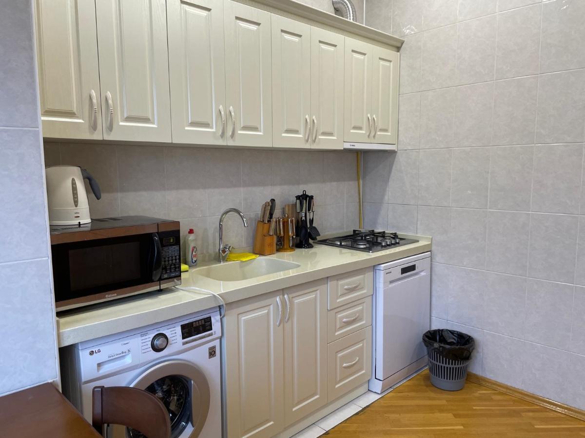 Mayden Family Apartment Баку Экстерьер фото