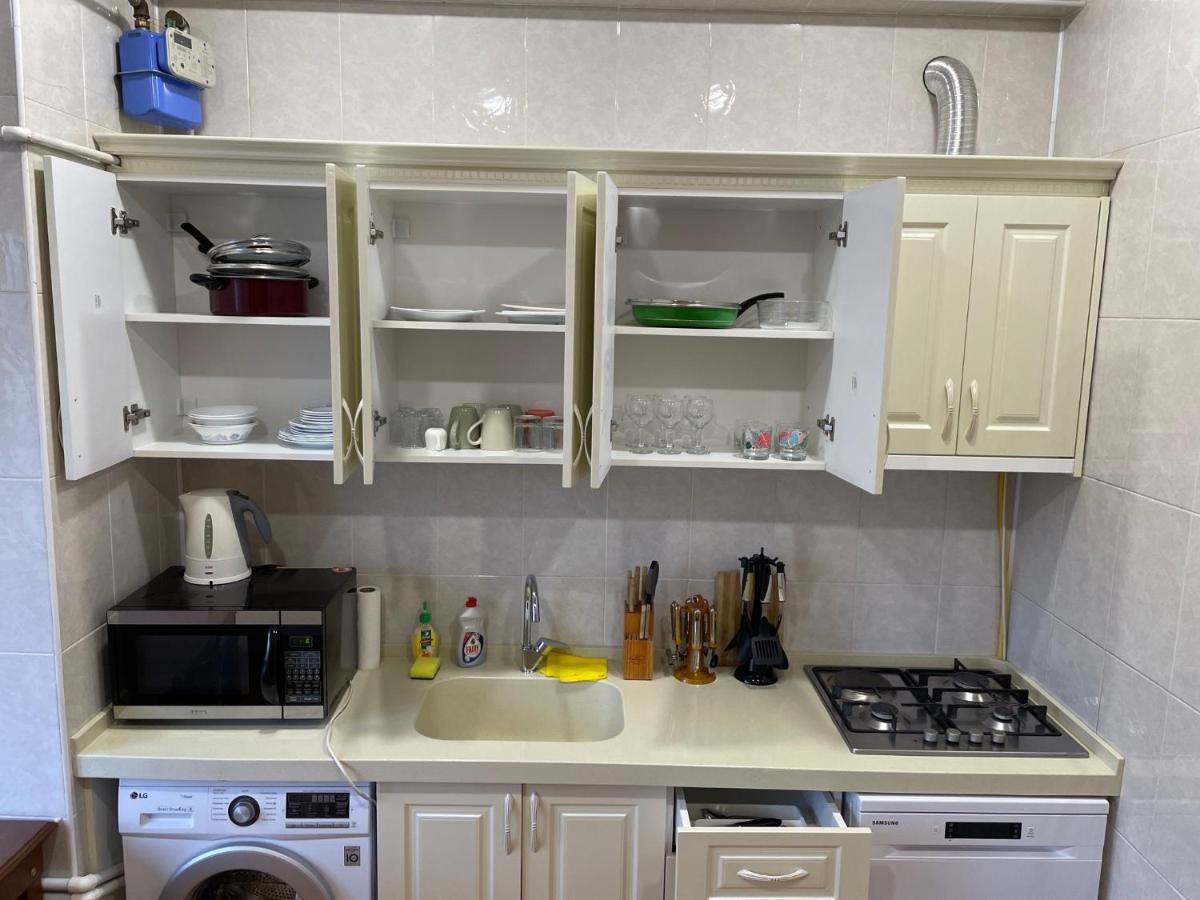 Mayden Family Apartment Баку Экстерьер фото